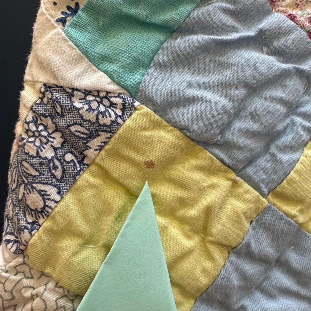 Pottery Barn Double Wedding Ring Patchwork Quilt and 2 shams Full 85" X 101" - Picture 14 of 16